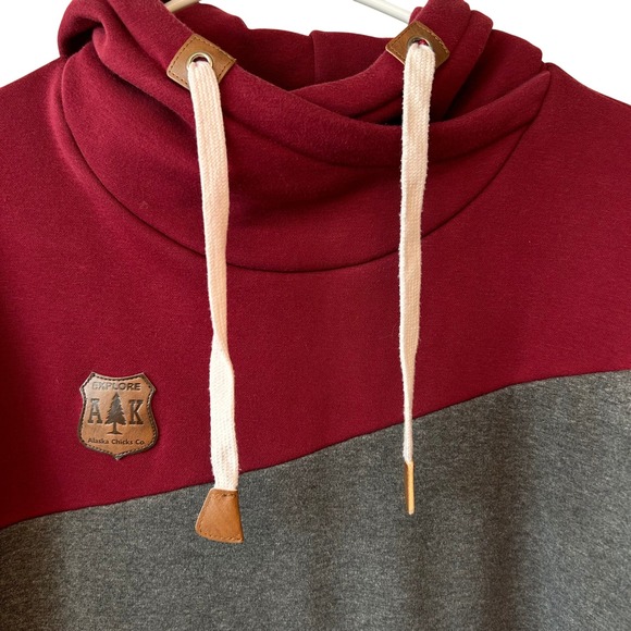 Alaska Chicks Co Womens Colorblock Cowl Neck Hoodie Burgundy Grey Black Size M - Picture 5 of 8